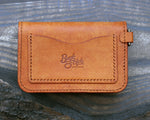 Short trucker wallet in olmo Pueblo leather