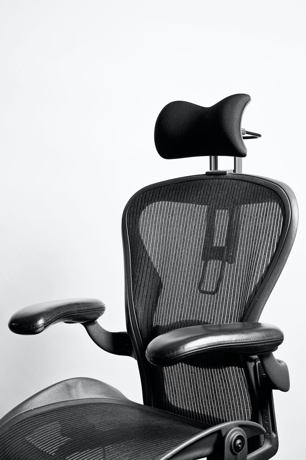 swivel and tilt office chair