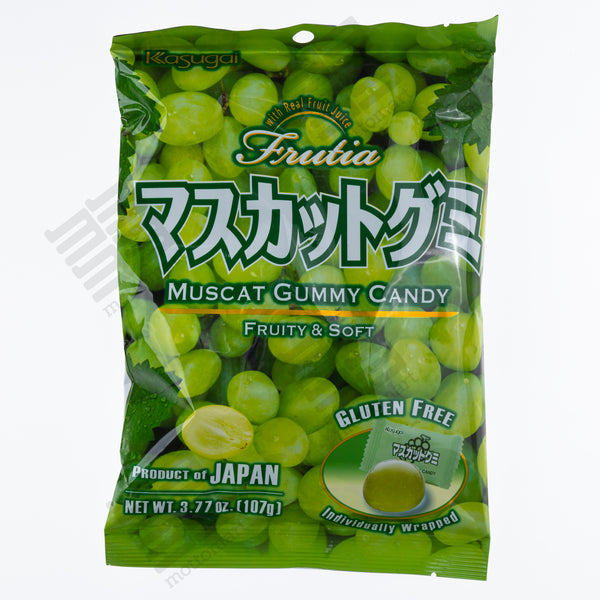 https://cdn.shopify.com/s/files/1/0471/4397/7118/products/SKU_25153_Gummy_Grapes_1_grande.jpg?v=1629634417