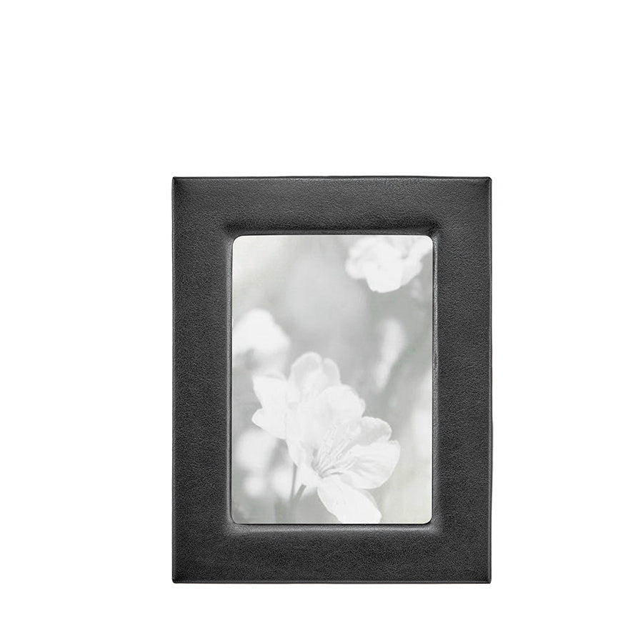 Graphic Image 5 X 7 Studio Frame Black Traditional Leather