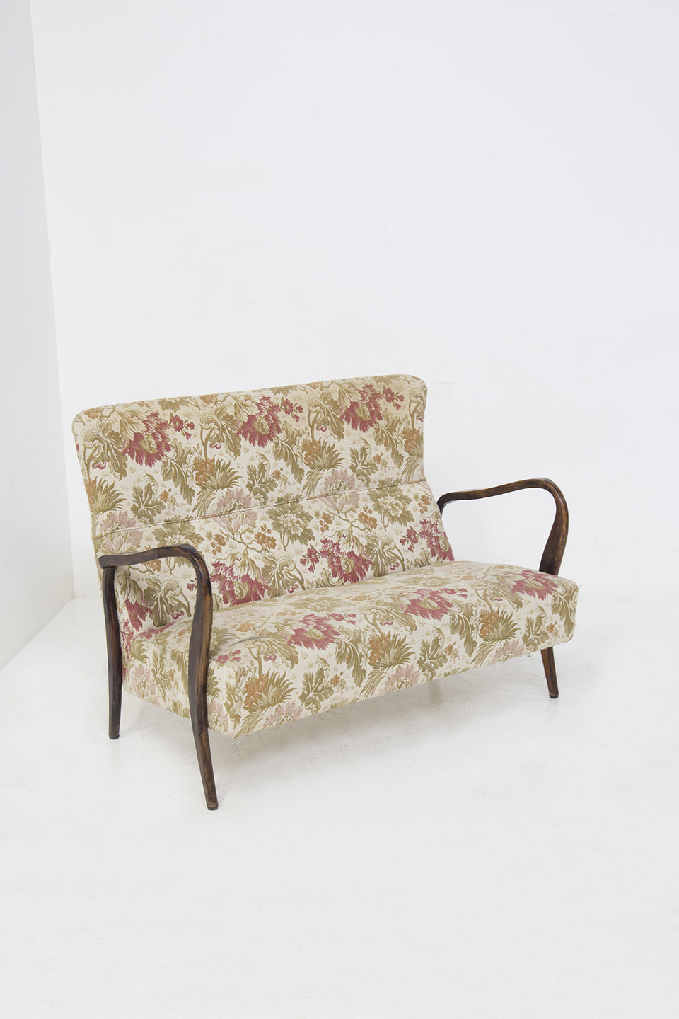 Paolo Buffa Vintage Sofa in Wood and Floral Fabric (Attr.)
