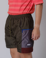 Load image into Gallery viewer, OLIVE SIDE POCKETS NYLON SHORTS
