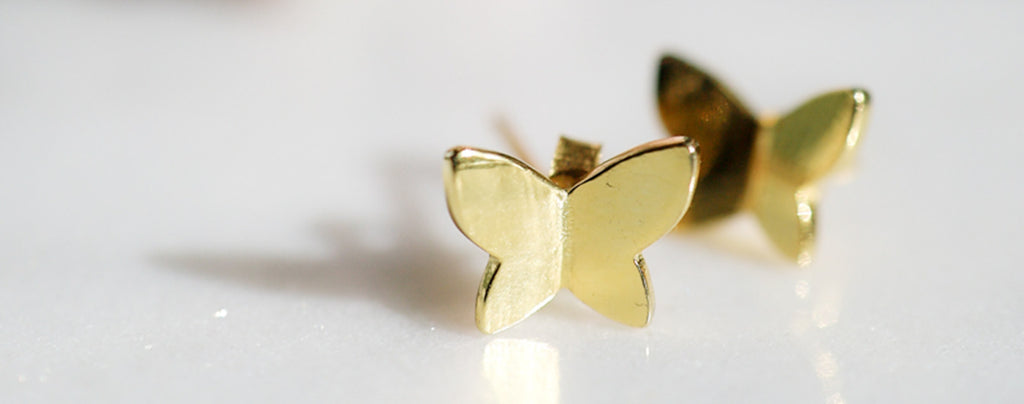 butterfly-earring-woman