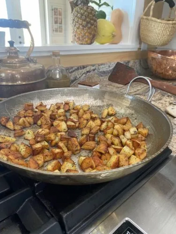 Copper paella pan for frying potatoes