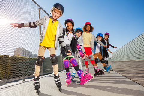 5 kids rollerblading