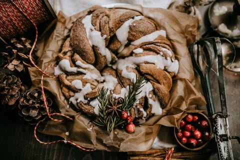 sourdough cinnamon roll wreath festive breakfast treat chai cream cheese frosting cedar house farm