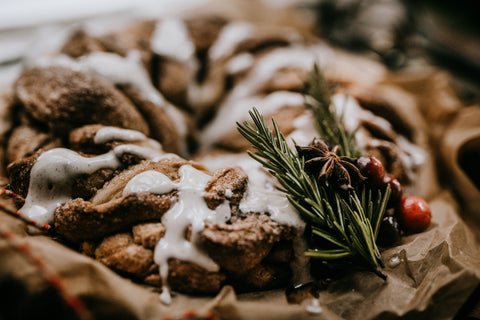 sourdough cinnamon roll wreath festive breakfast treat chai cream cheese frosting cedar house farm