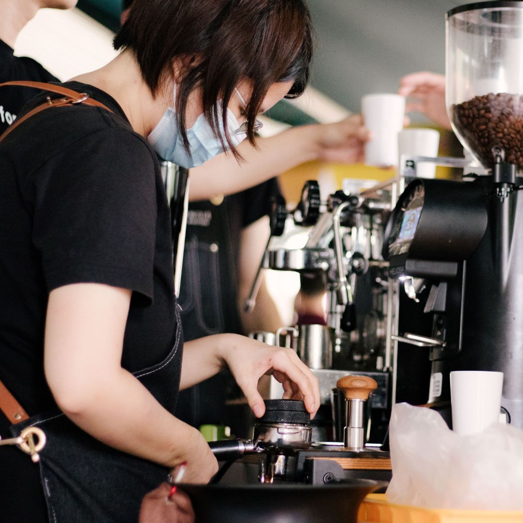 making-coffee-espresso-coffee-cart