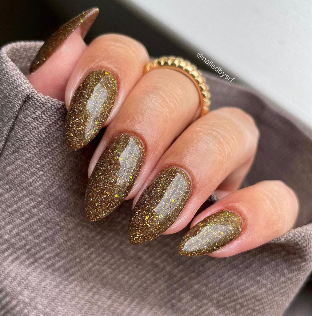 Sunny Nails - Gold Foil Nail Designs 🌹 Gold sparkles are