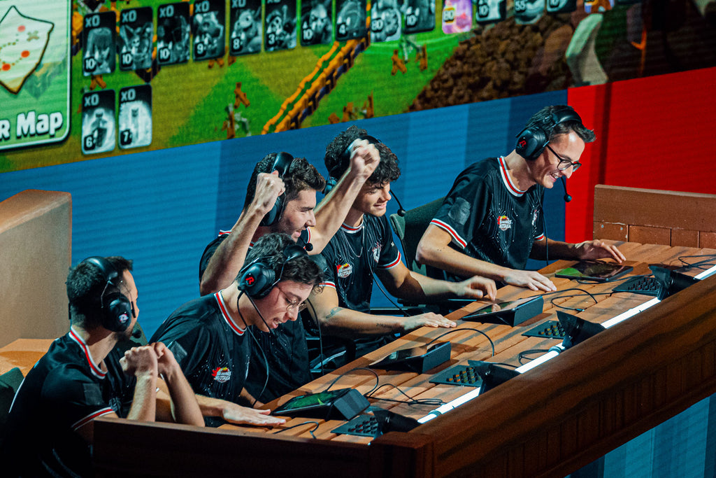 Blueprint CoC Coaches Synthe and Kigsman in the World Cup