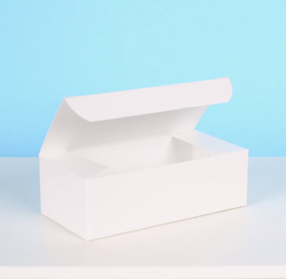 Shop 1/2 lb Candy Box: White Candy Boxes, White 1/2 Pound Candy Box - Bakers Party Shop