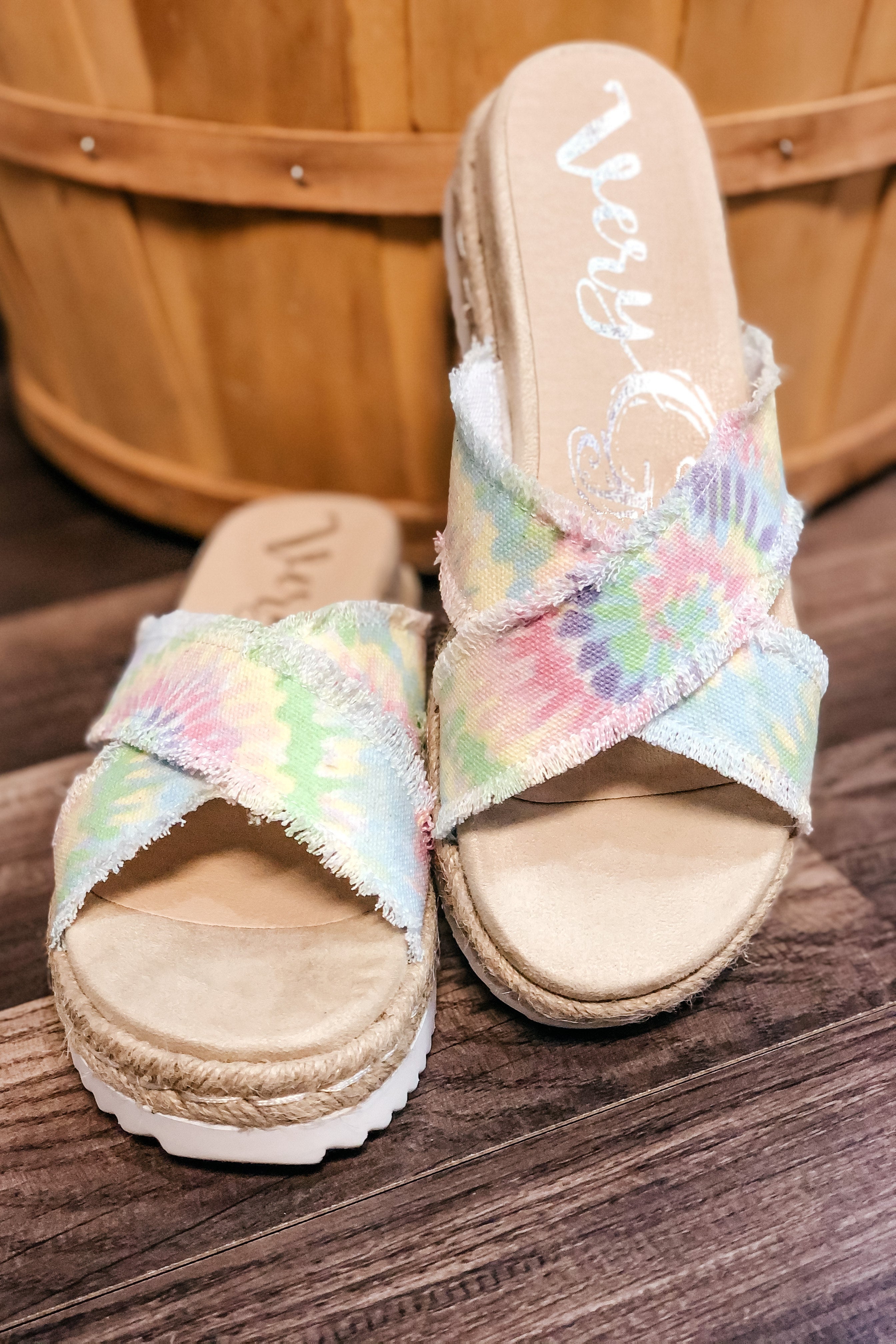 Very G Laney Sandals - Pastel