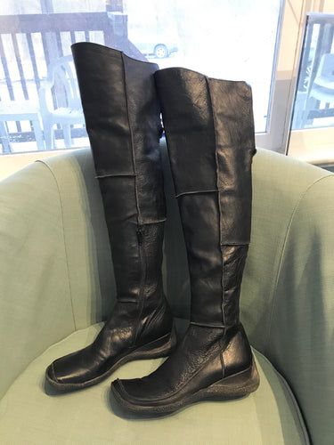 LOUIS VUITTON boots Knee-high boots Monogram flower leather Black Wome –