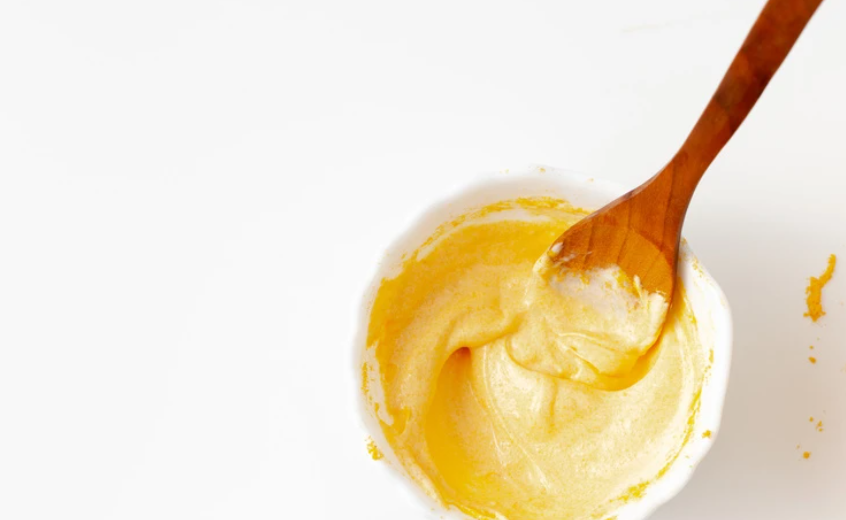 how to make turmeric mask