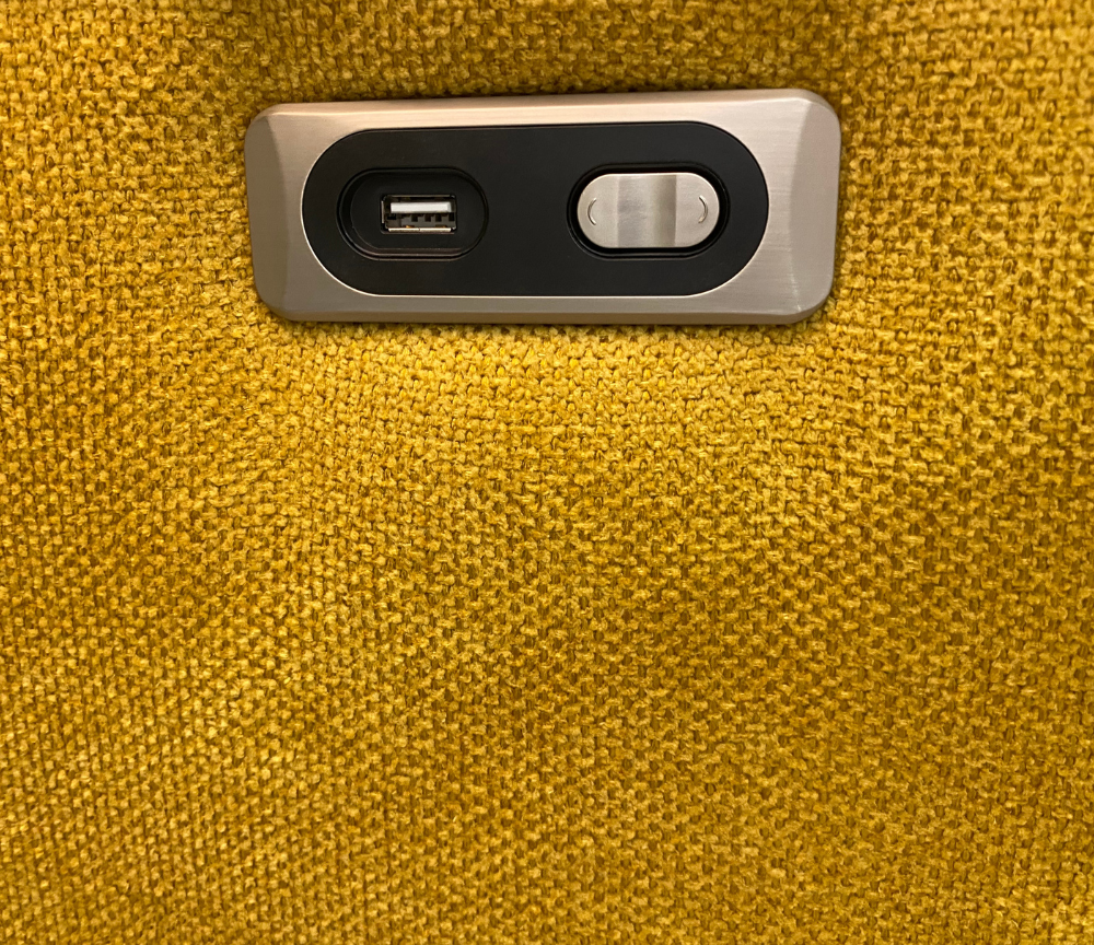 canapé d'angle relax tissu jaune moutarde design confortable  - Souffle d'intérieur