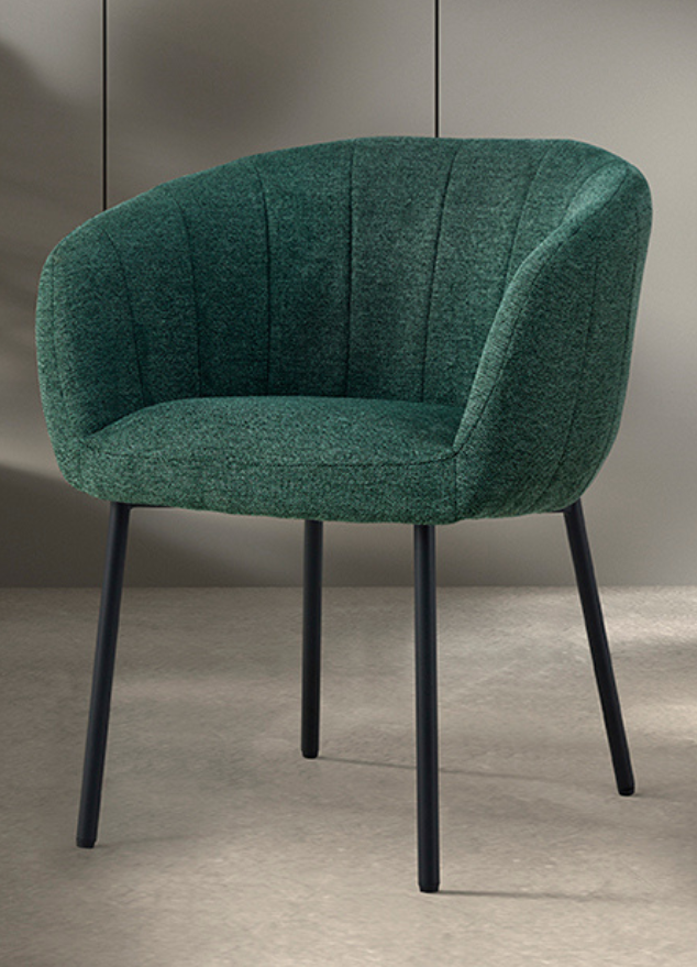 chaise confortable avec accoudoirs verte en tissu pieds noir - Souffle d'intérieur