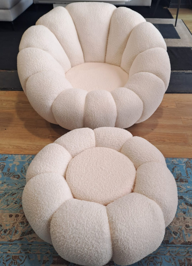 Fauteuil bouclette blanc pivotant tissu avec pouf design - Souffle d'intérieur