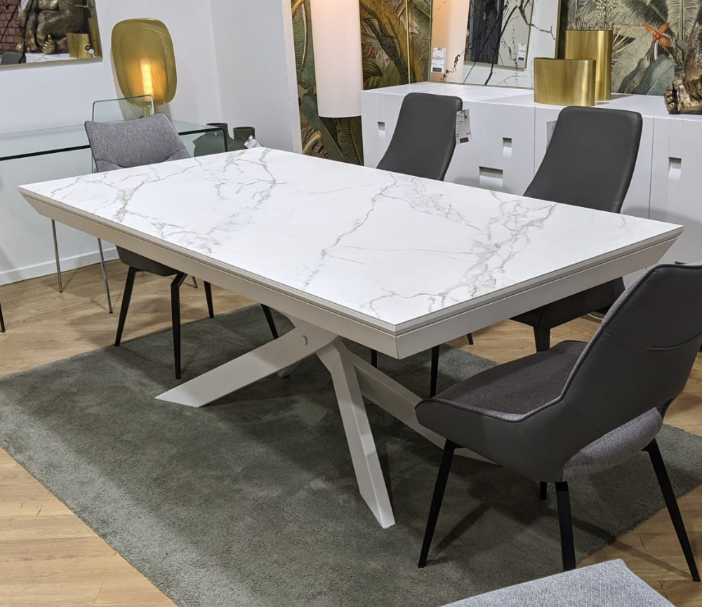 Table céramique extensible rectangulaire marbre blanc mat pied central - Animovel - Souffle d'intérieur