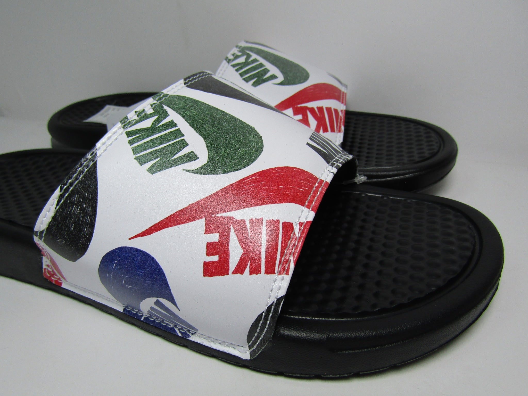 Hipócrita emparedado Pronunciar SANDALIAS NIKE BENASSI JDI MULTI-SWOOHS – ASTROBOYSHOP SNEAKER STORE