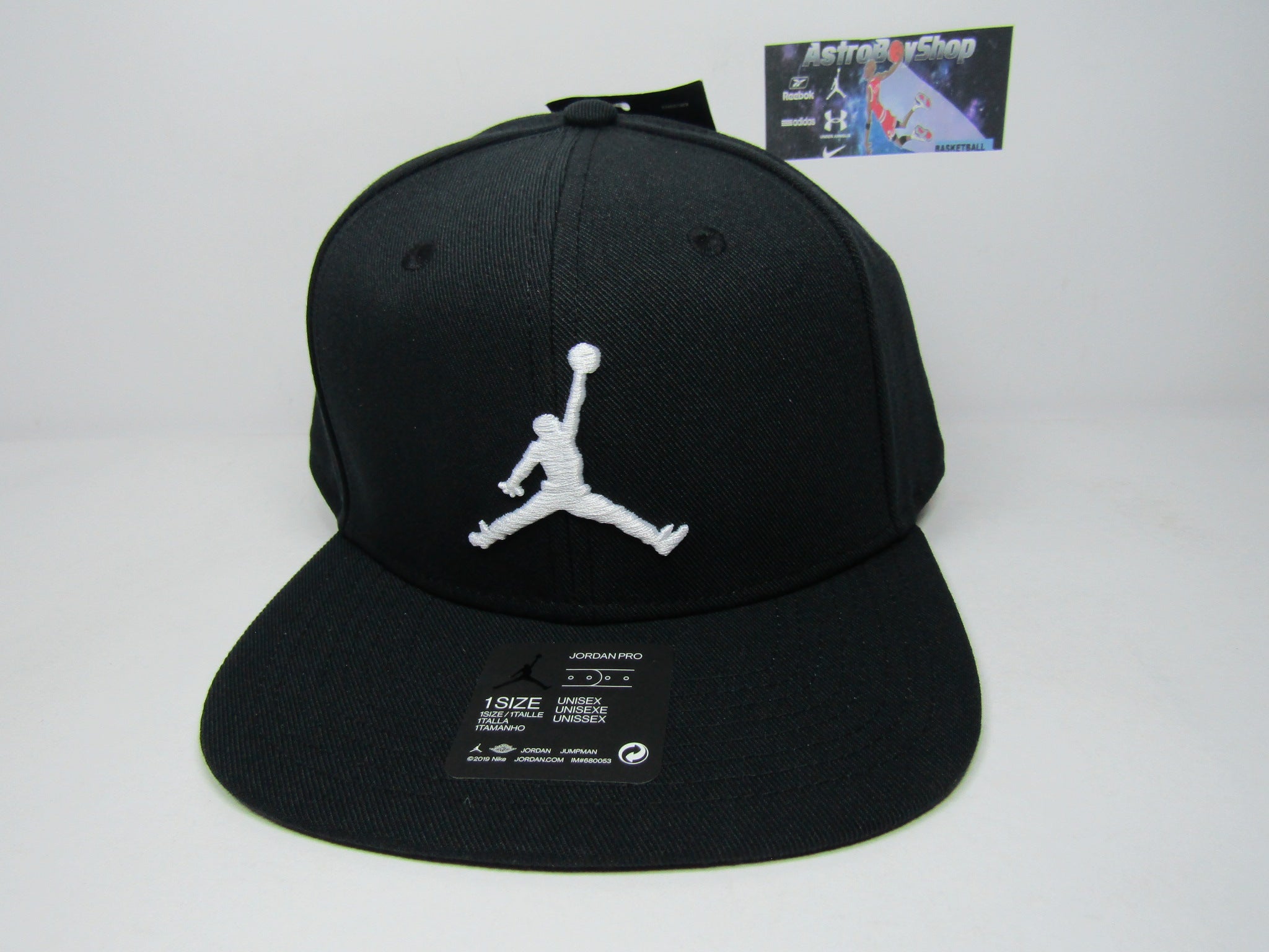 GORRA PLANA JORDAN BLACK & WHITE UNITALLA ADULTO ASTROBOYSHOP SNEAKER STORE