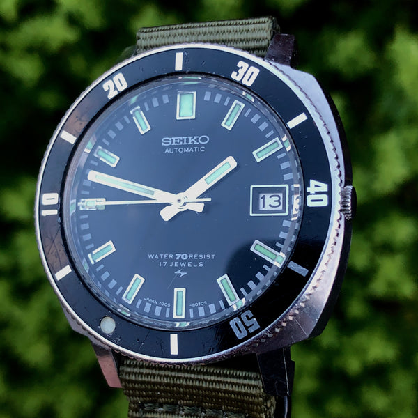 7005-8052 'Poor Man's 62MAS' from August 1972 Black dial – classicseiko