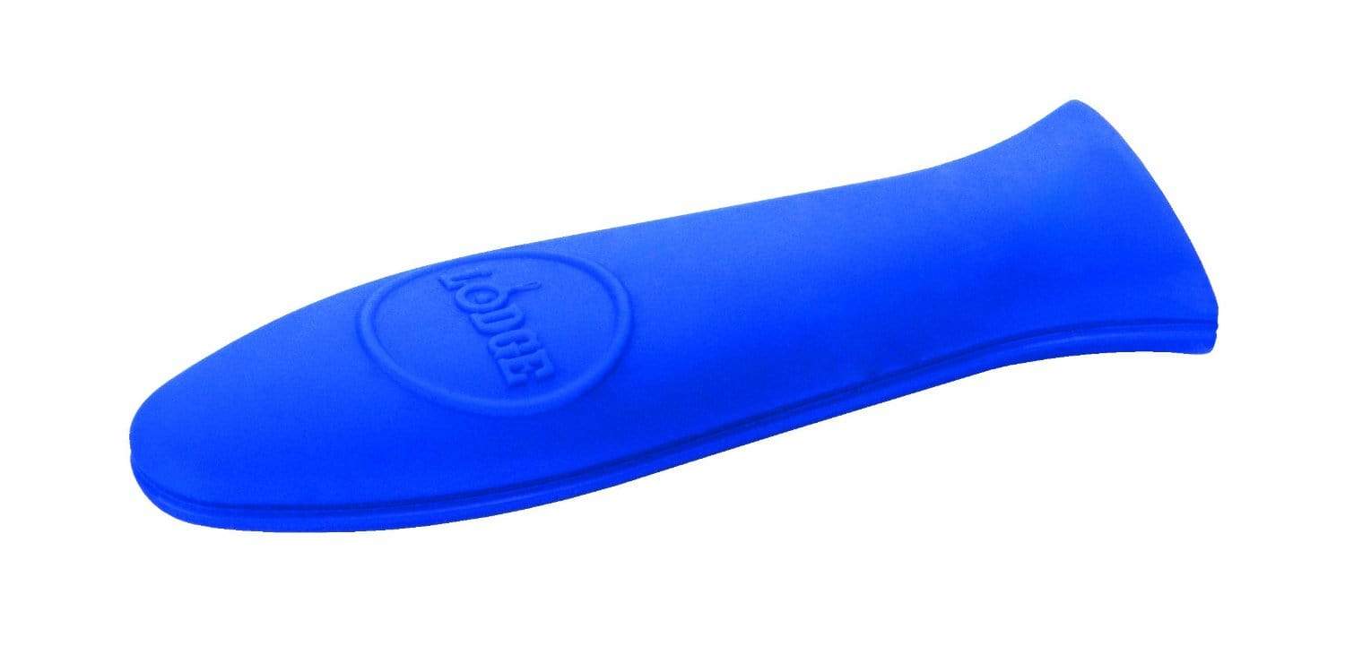 https://cdn.shopify.com/s/files/1/0473/5398/7229/products/lodge-lodge-silicone-hot-handle-blue-075536056319-19593160261792_2000x.jpg?v=1626103891