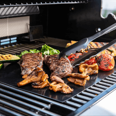 https://cdn.shopify.com/s/files/1/0473/6132/7254/products/GrillaholicsGrillMat.png?v=1601918312