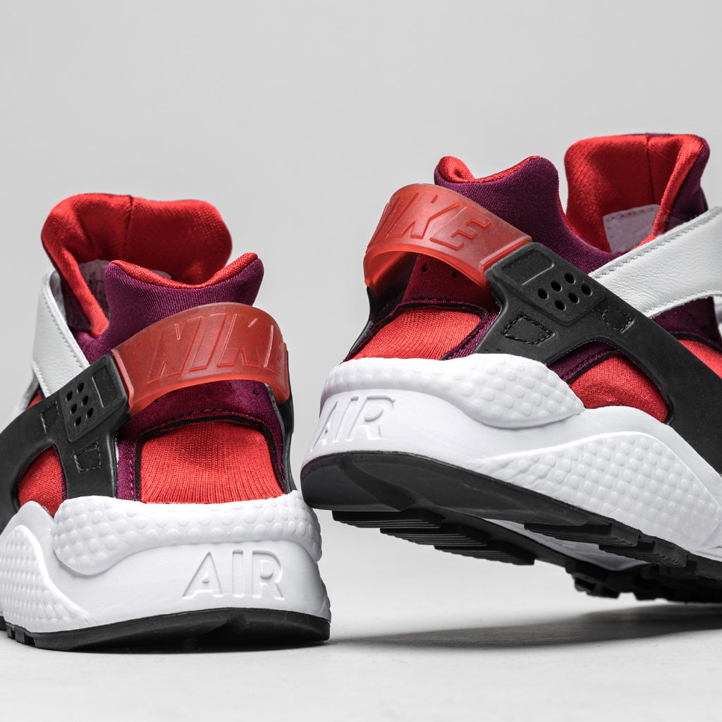huarache shoes black and red