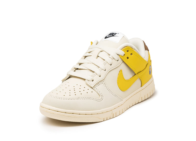 Nike Wmns Dunk Low LX *Banana* – buy now at Asphaltgold Online Store!