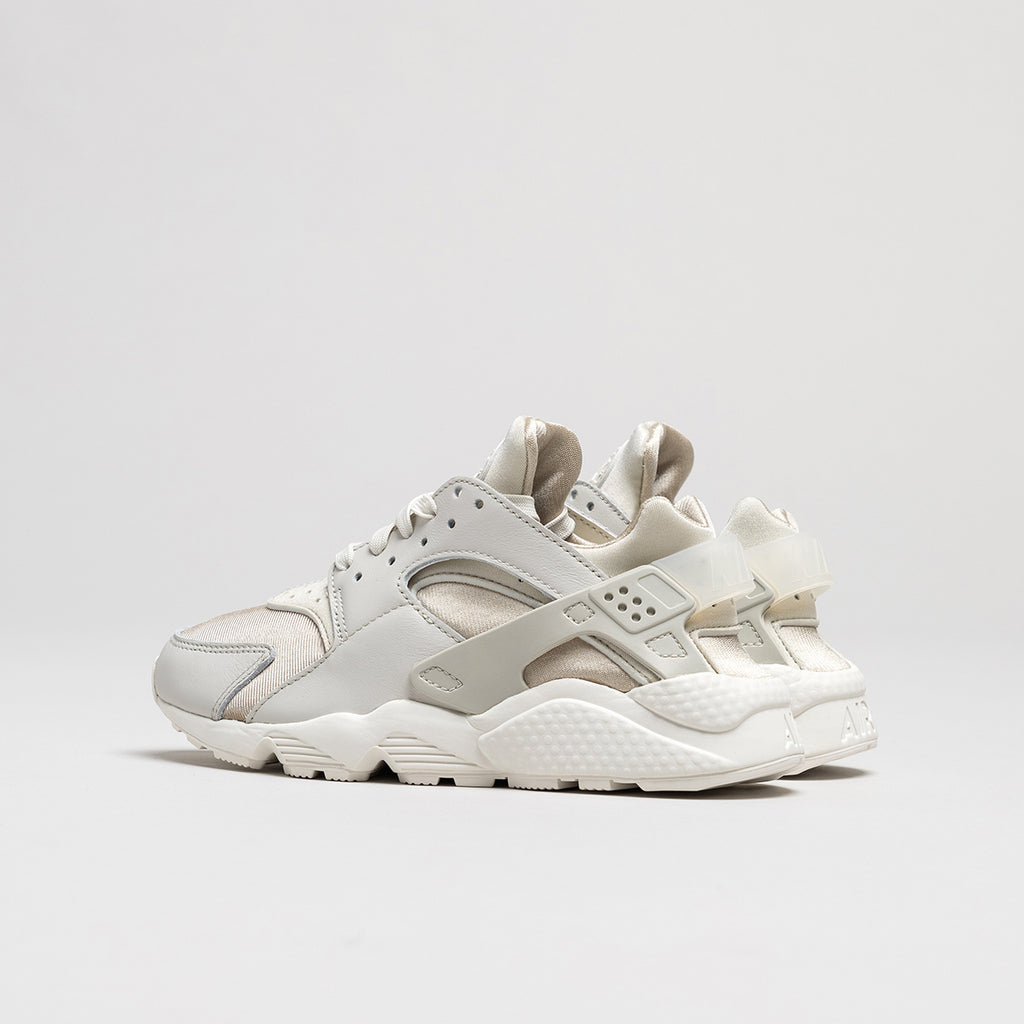 nike air huarache light bone