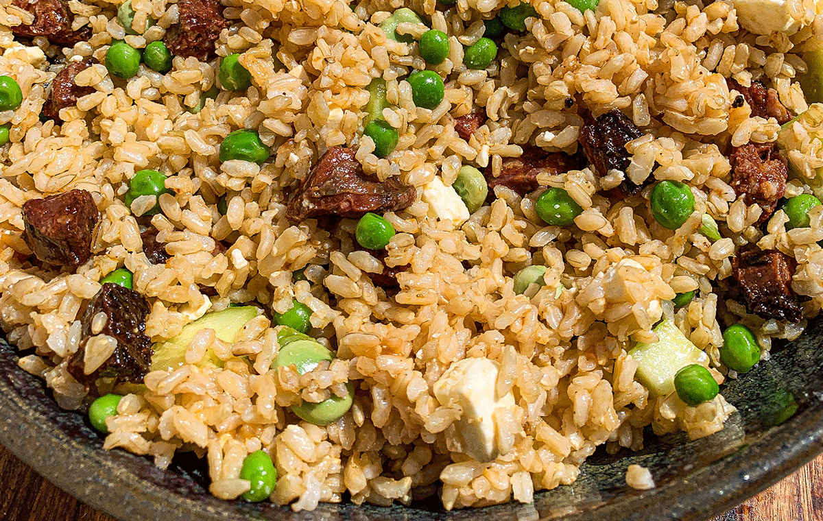 Salade de riz complet feta & petits pois