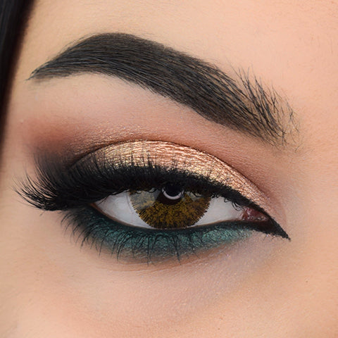 Graphic Liner with a Gold Touch  Eye makeup pictures, Creative eye makeup,  Eye makeup art