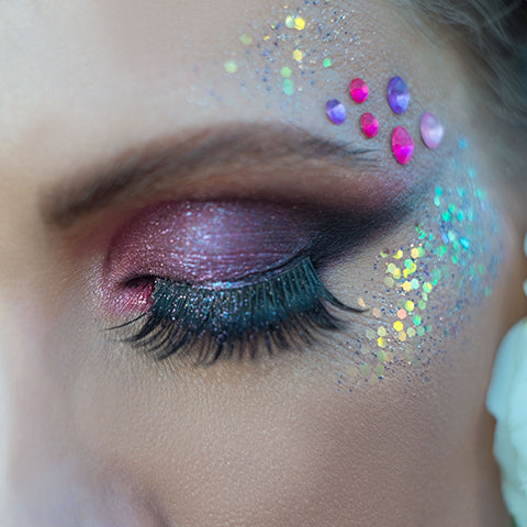 How Rhinestones & Pearls to Up Your Makeup Game – Faces Canada