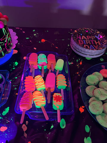 Neon Glowing Cakesicles look like popsicles but taste like cake pops!