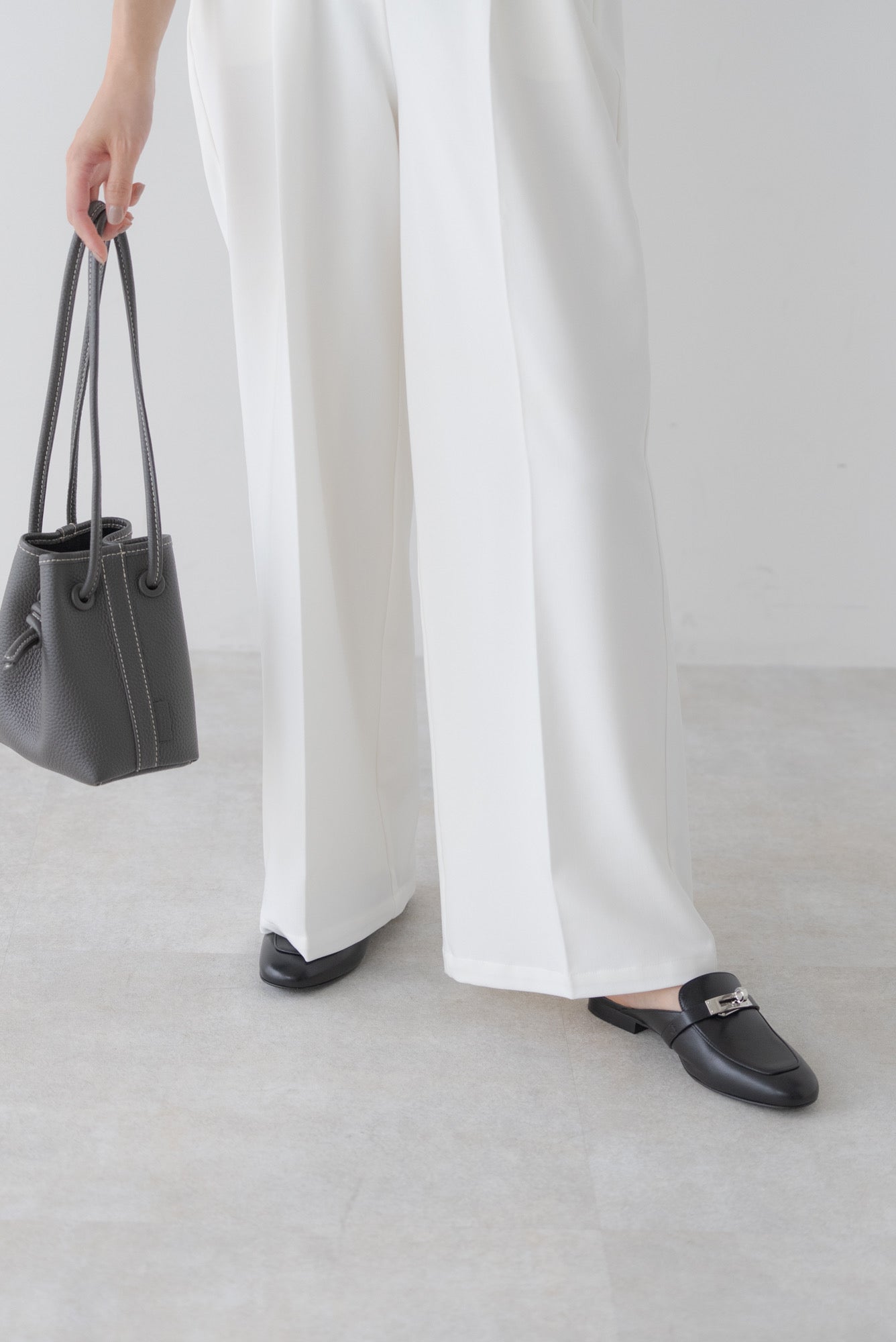 TWO-TUCK WIDE PANTS