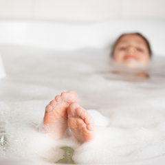 Benefits-of-Bath-Time-3