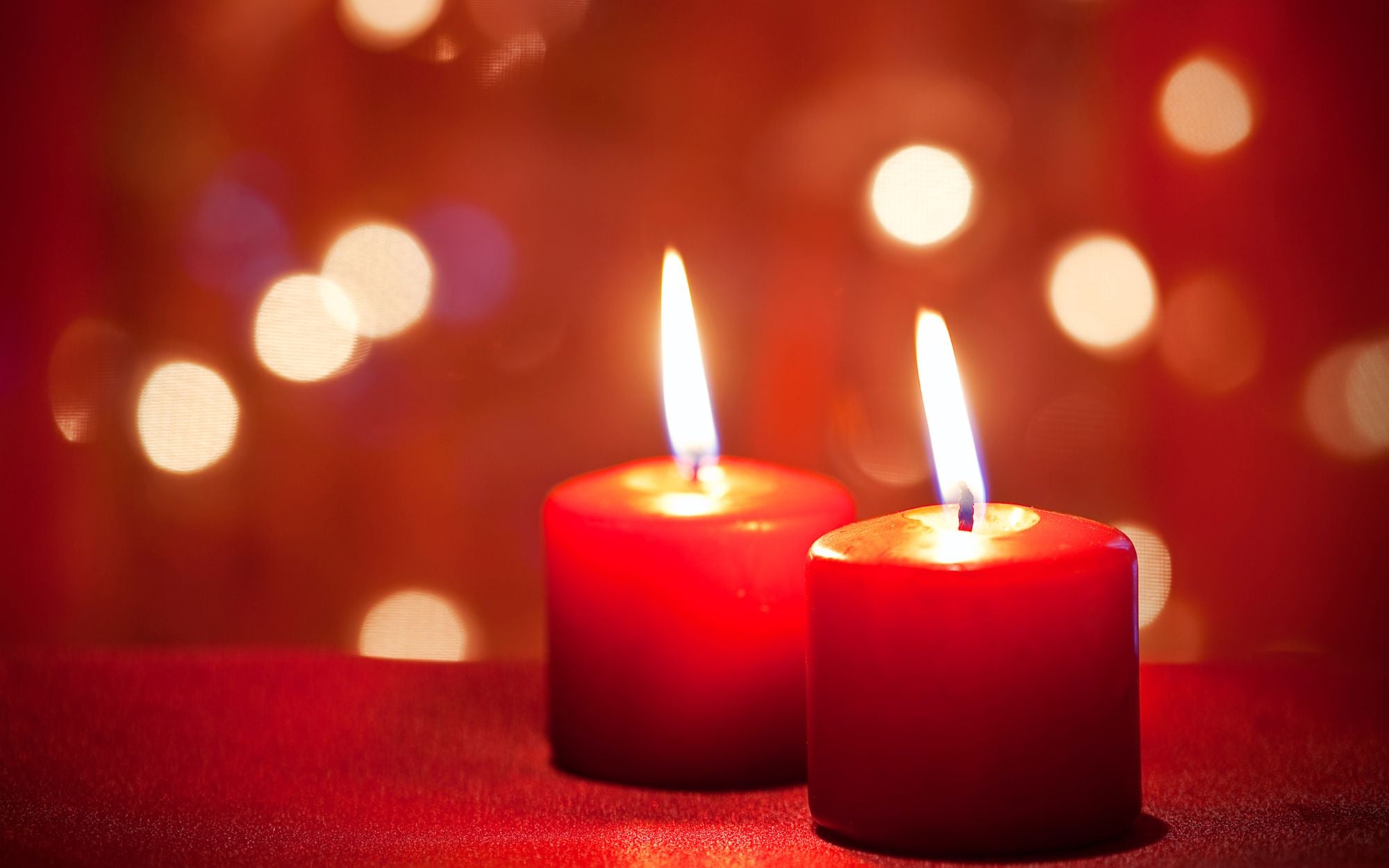 Red Candles - Feng Shui Symbols to Attract Love