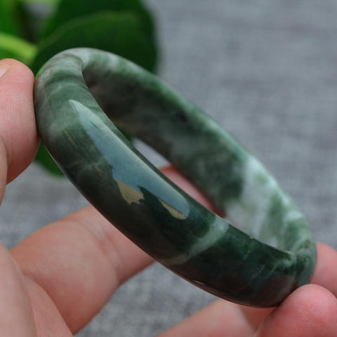 Chinesischer Jade Armreif - Feng Shui Geschenk für Erfolg