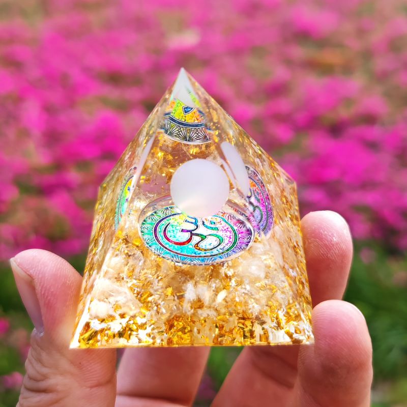 citrine orgone pyramid - for wealth & success