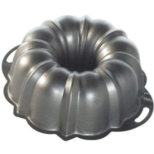 Deluxe Bundt® Cake Keeper - Nordic Ware