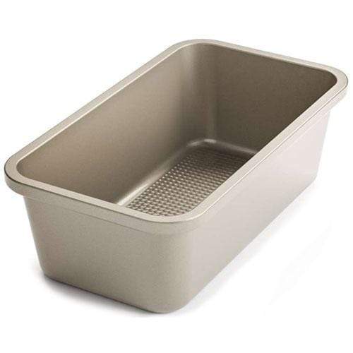 Chicago Metallic Commercial II Traditional Uncoated 1-Pound Loaf Pan 