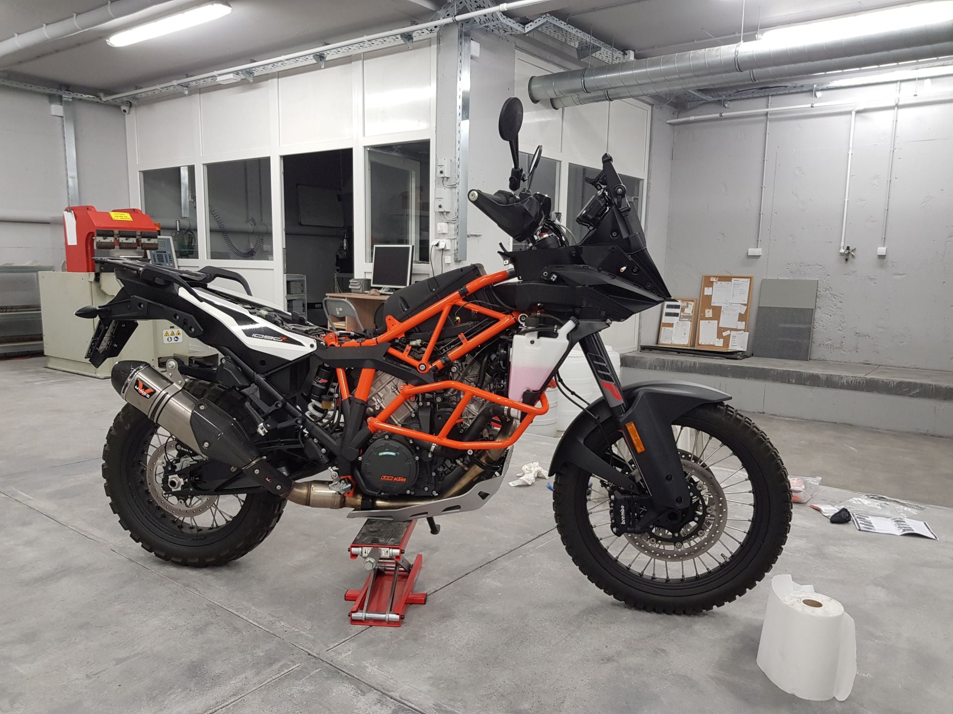 ktm 1090 r