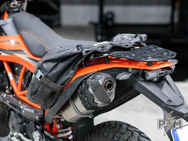 Perun moto KTM 690 enduro Luggage rack & Heel guards with Giant Loop Mojavi - 6