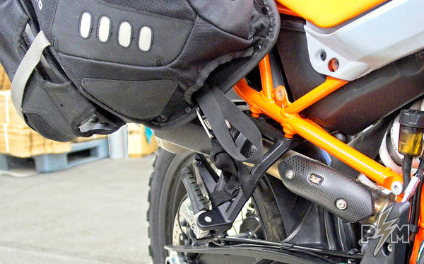 Mosko moto Reckless 80 Revolver on KTM 790 Adventure R - Perunmoto