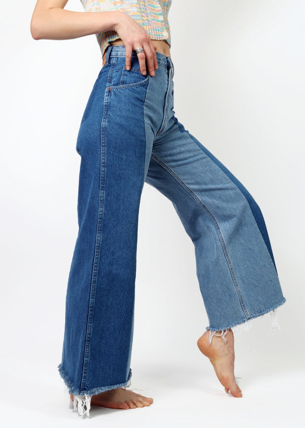 26' 8 Aus Vintage Levi's High Waist Flare Jeans | Cult Bravery