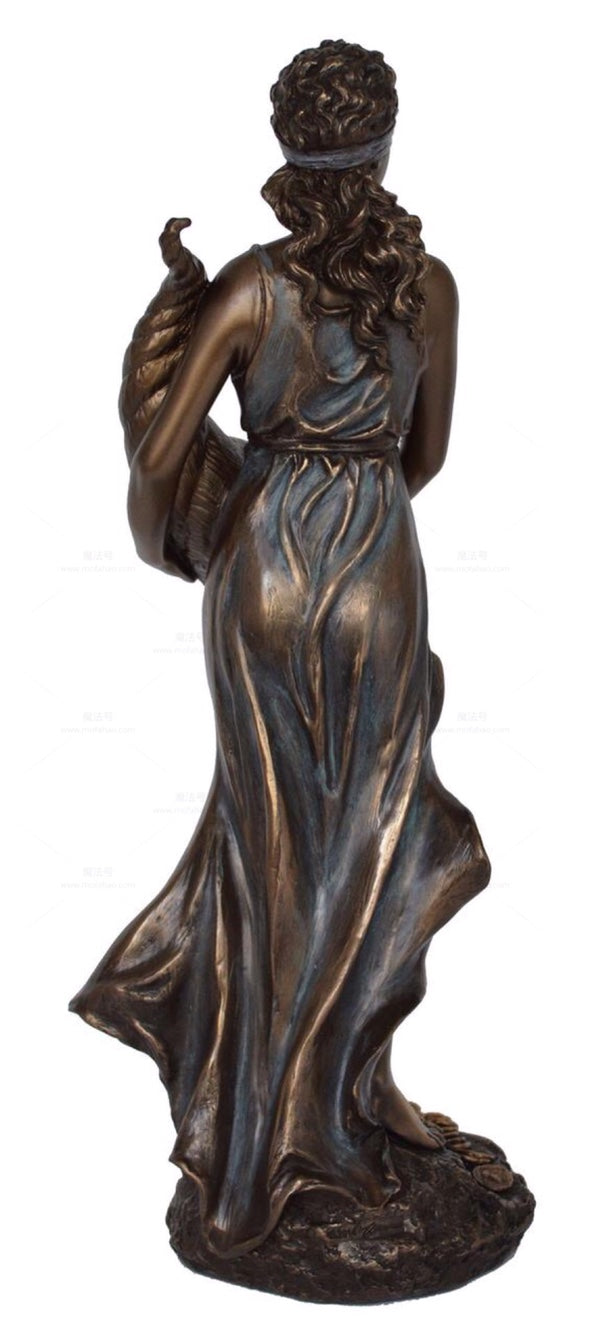 女神像，真鍮製，工藝美術品，高63cm，重9000克。