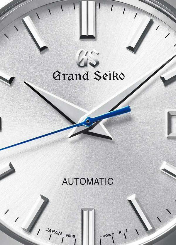 Grand Seiko Hi-Beat GMT 44GS Green Dial SBGJ259 Watch – Grand Seiko  Official Boutique