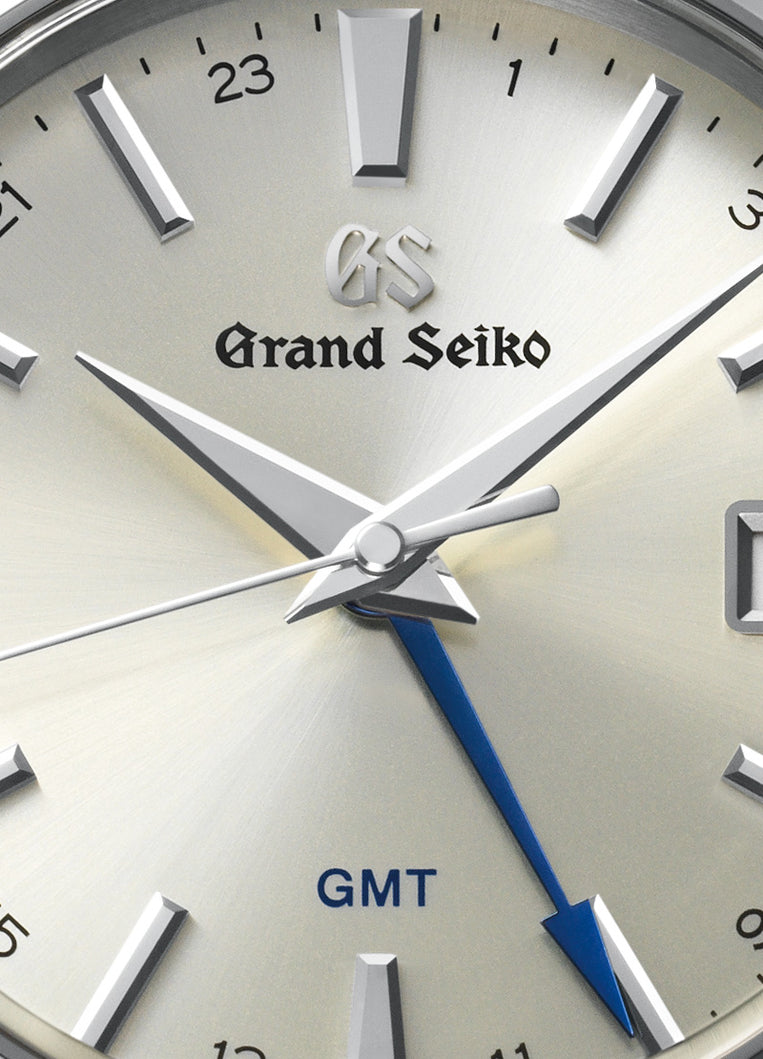 Grand Seiko Quartz GMT SBGN011 Champagne Watch – Grand Seiko Official  Boutique