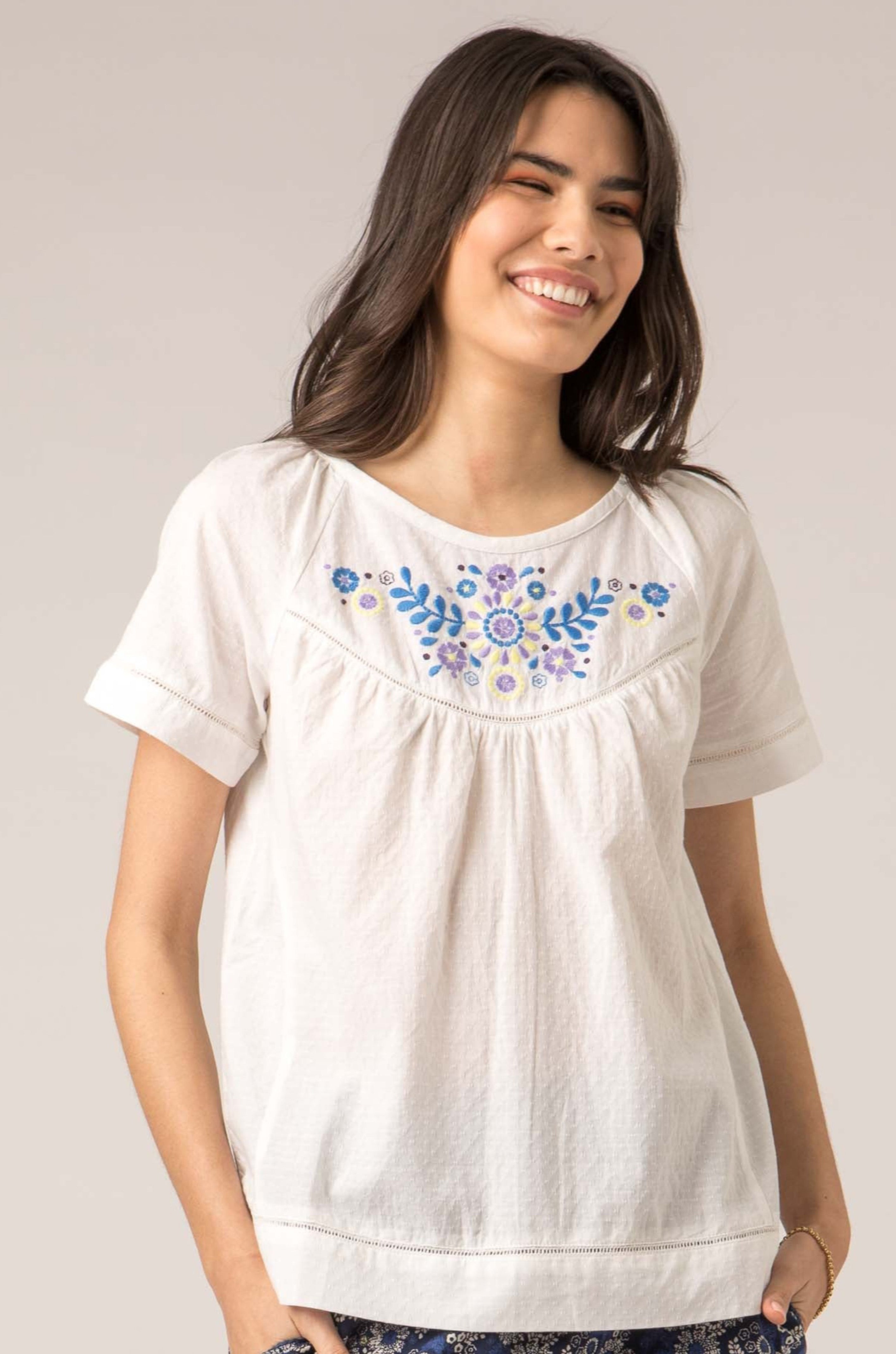 Embroidered Bib Woven Top in White, White / 10