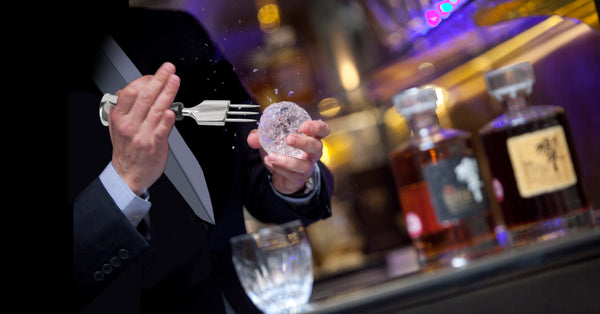 bartender using a LuxFork ice tool